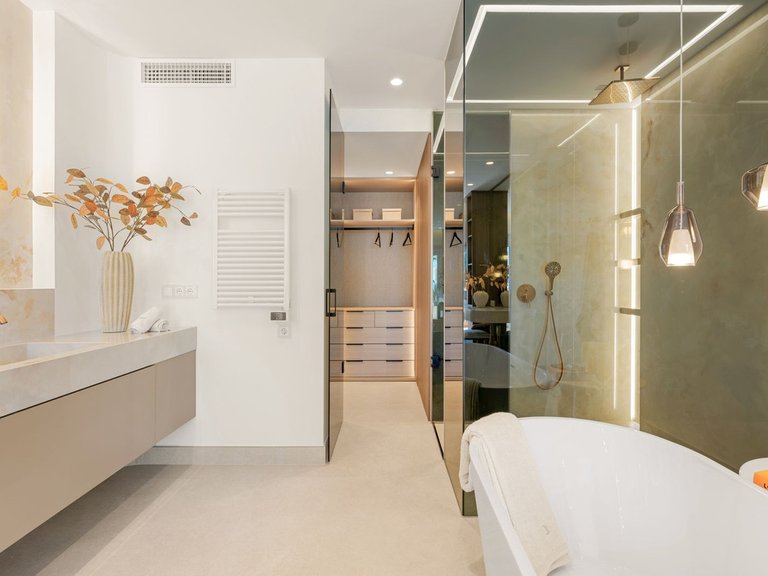Penthouse for Sale in New Golden Mile, Malaga 18