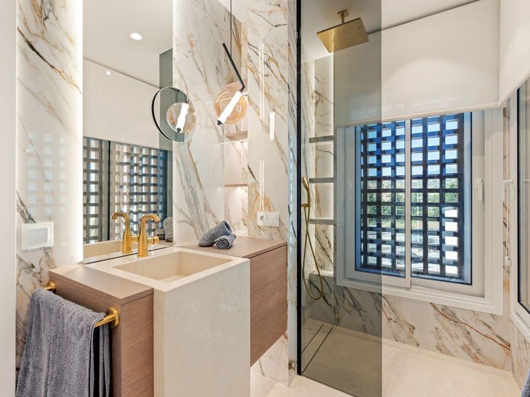 Penthouse for Sale in New Golden Mile, Malaga 20