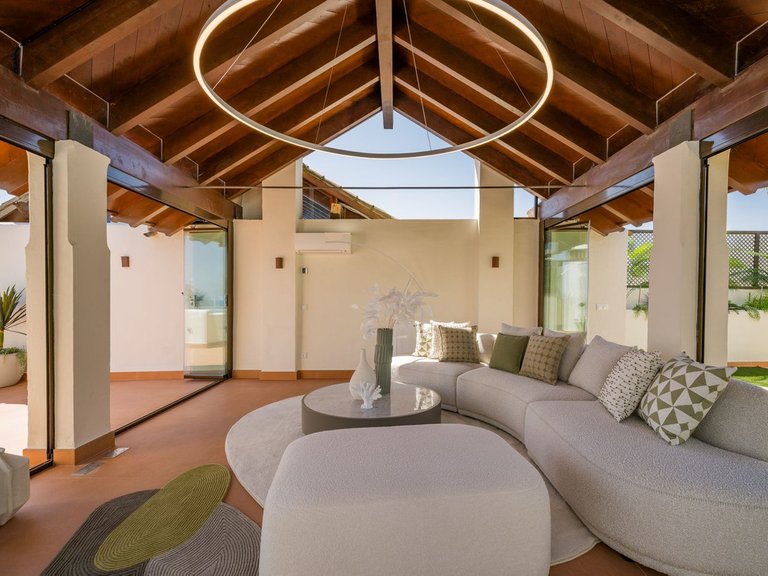 Penthouse for Sale in New Golden Mile, Malaga 3