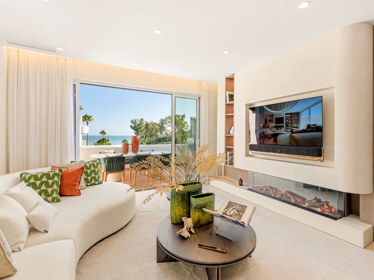 Penthouse for Sale in New Golden Mile, Malaga 4