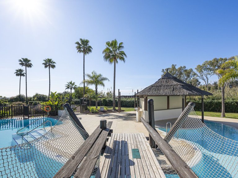 Apartment for Sale in New Golden Mile, Malaga 34