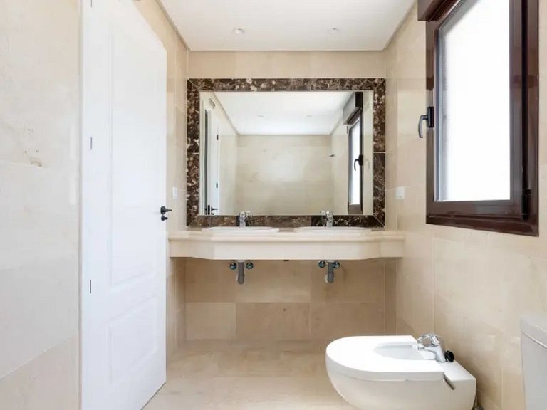 Town House for Sale in Estepona, Malaga 11