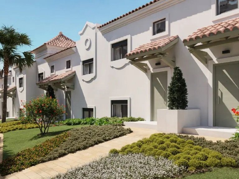 Town House for Sale in Estepona, Malaga 4