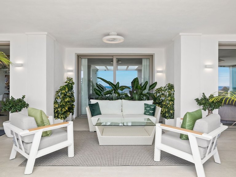 Apartment for  in Nueva Andalucía, Malaga 2