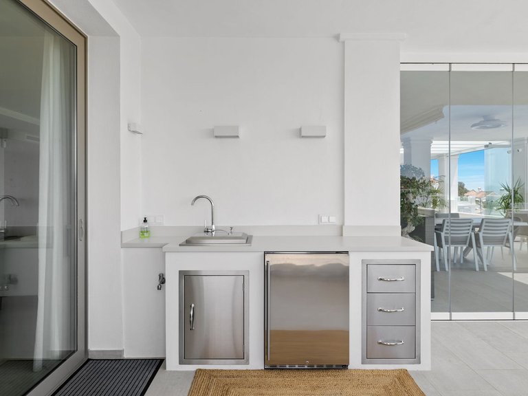 Apartment for  in Nueva Andalucía, Malaga 35