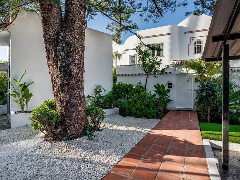 Town House for Sale in Costa del Sol Nueva Andalucía, Malaga 36