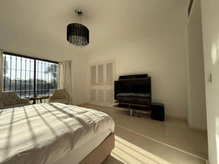 Apartment for Sale in Atalaya, Malaga 13