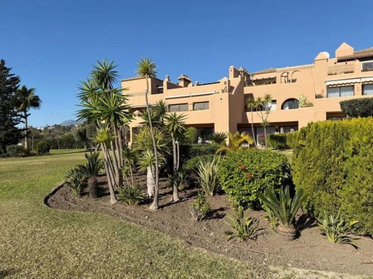 Apartment for Sale in Atalaya, Malaga 2