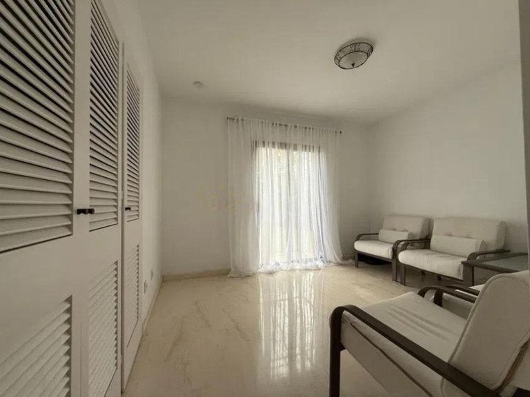 Apartment for Sale in Atalaya, Malaga 24
