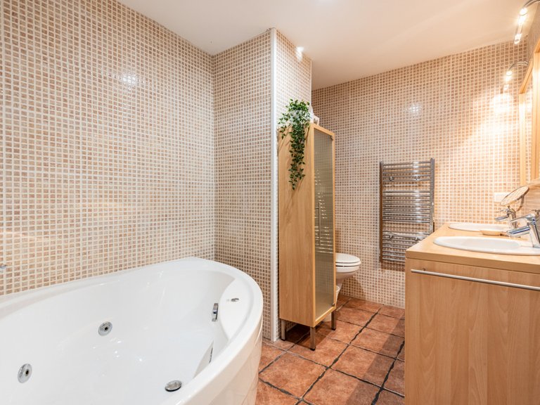 Apartment for Sale in Benahavís, Malaga 5