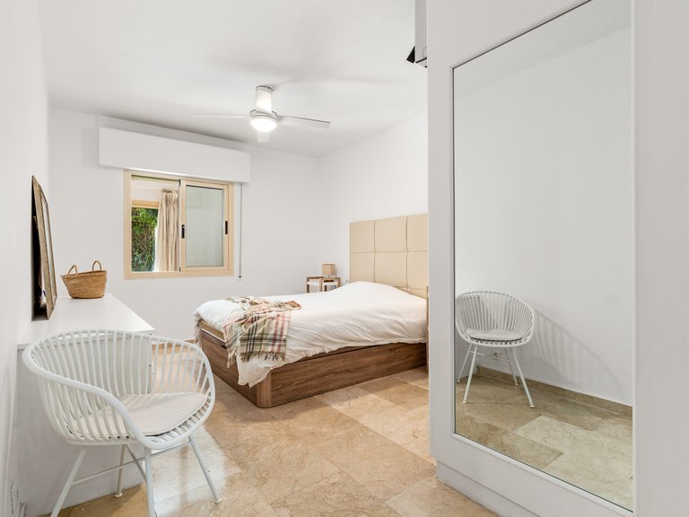 Apartment for Sale in Marbella, Malaga 27