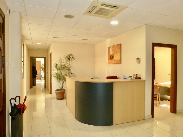 Commercial for Sale in Cabopino, Malaga 5