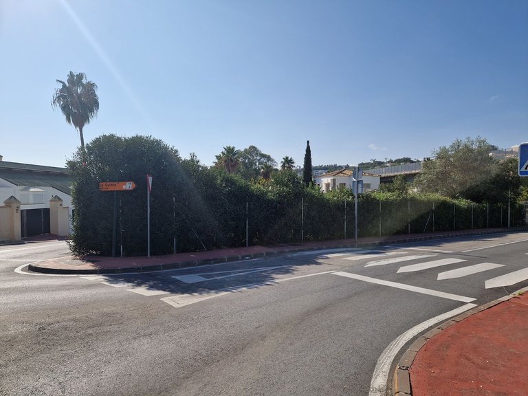 Plot for Sale in Nueva Andalucía, Malaga 2