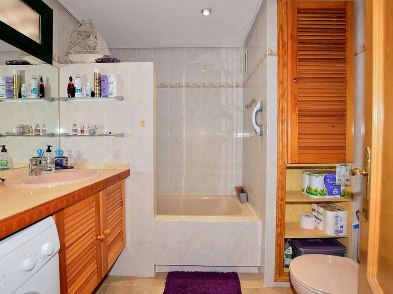 Apartment for Sale in Benalmadena Costa, Malaga 18