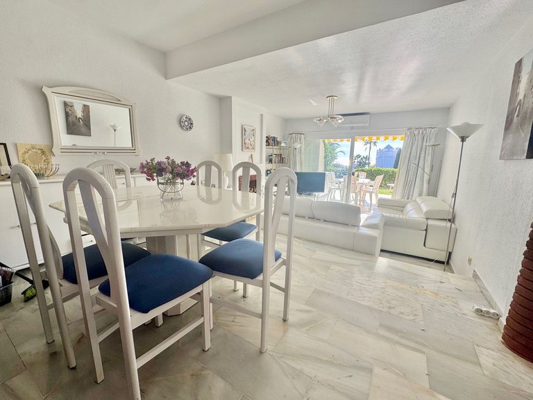 Apartment for Sale in Las Chapas, Malaga 11