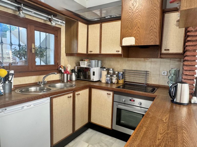 Apartment for Sale in Las Chapas, Malaga 12