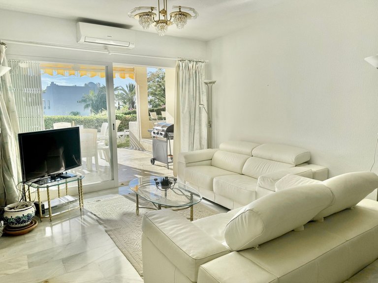 Apartment for Sale in Las Chapas, Malaga 8