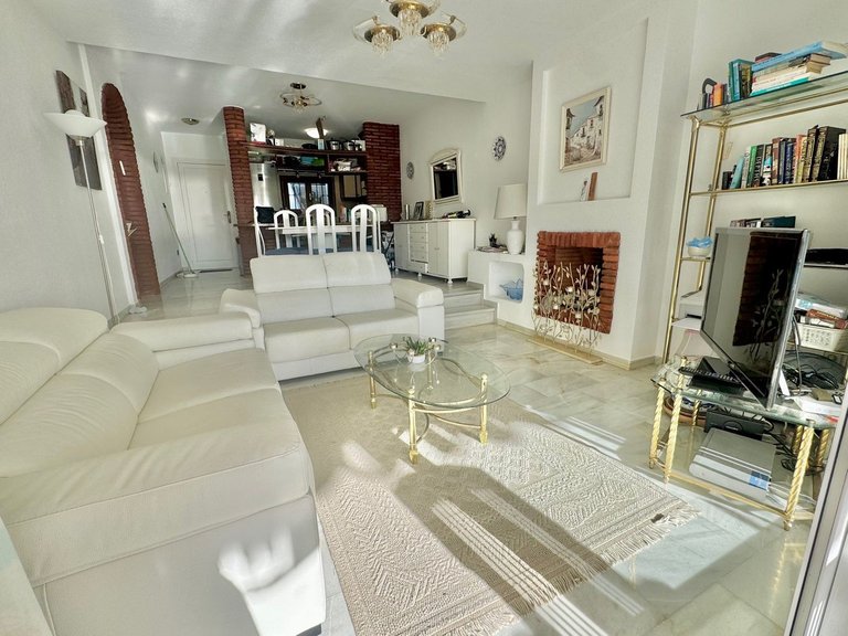 Apartment for Sale in Las Chapas, Malaga 9