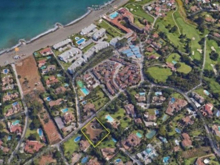 Plot for Sale in Guadalmina Baja, Malaga 1