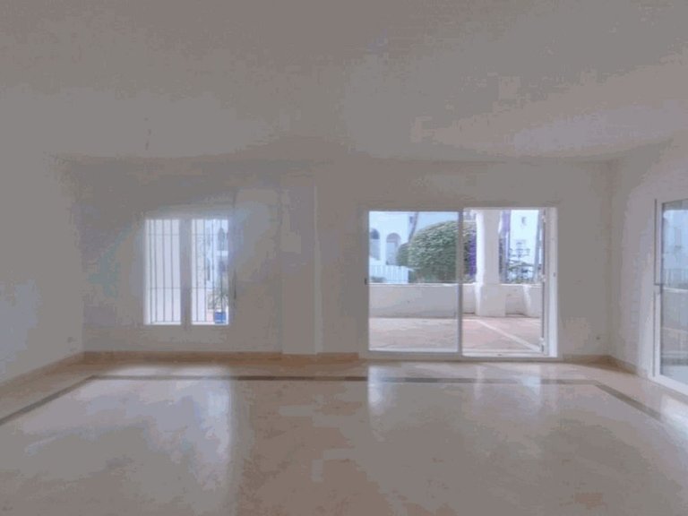 Villa for Sale in Estepona, Malaga 2
