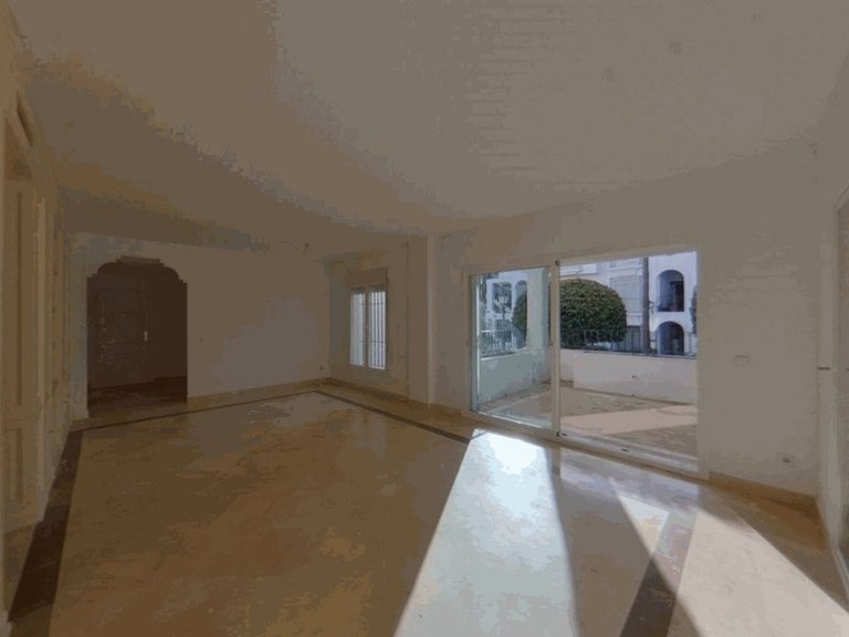 Villa for Sale in Estepona, Malaga 3