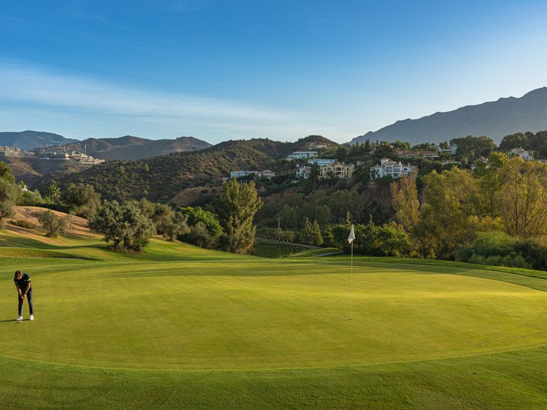 Apartment for Sale in Benahavís, Malaga 17