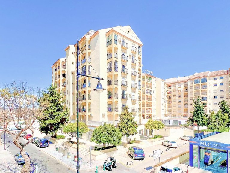 Apartment for Sale in Fuengirola, Malaga 17