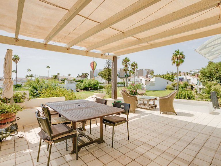 Apartment for Sale in Costa del Sol, Estepona, Malaga 2