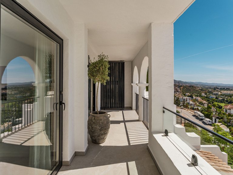 Apartment for Sale in Benahavís, Malaga 32