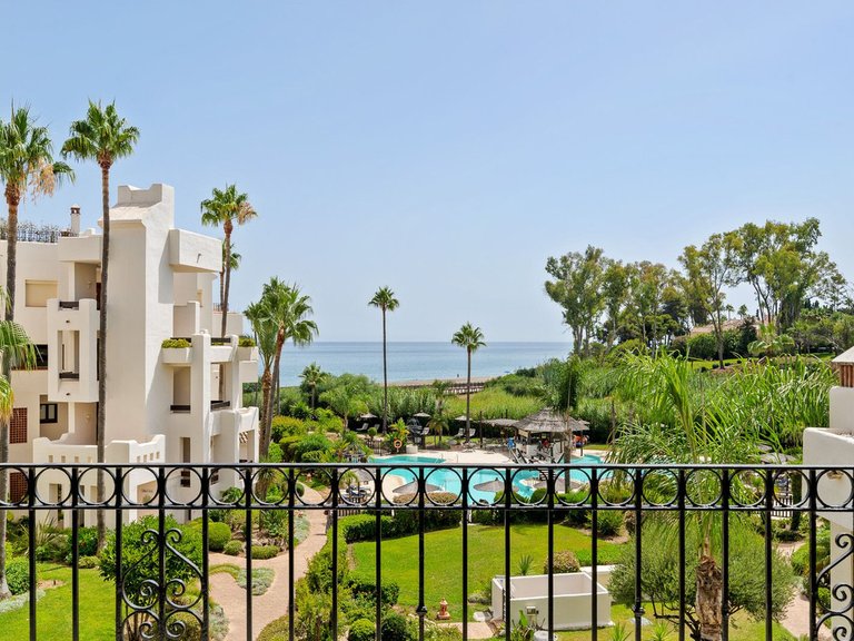 Apartment for  in Estepona, Malaga 2