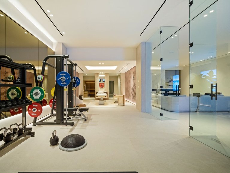 Villa for Sale in Marbella, Malaga 33