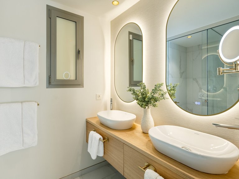 Apartment for Sale in Costa del Sol Benalmadena, Malaga 25