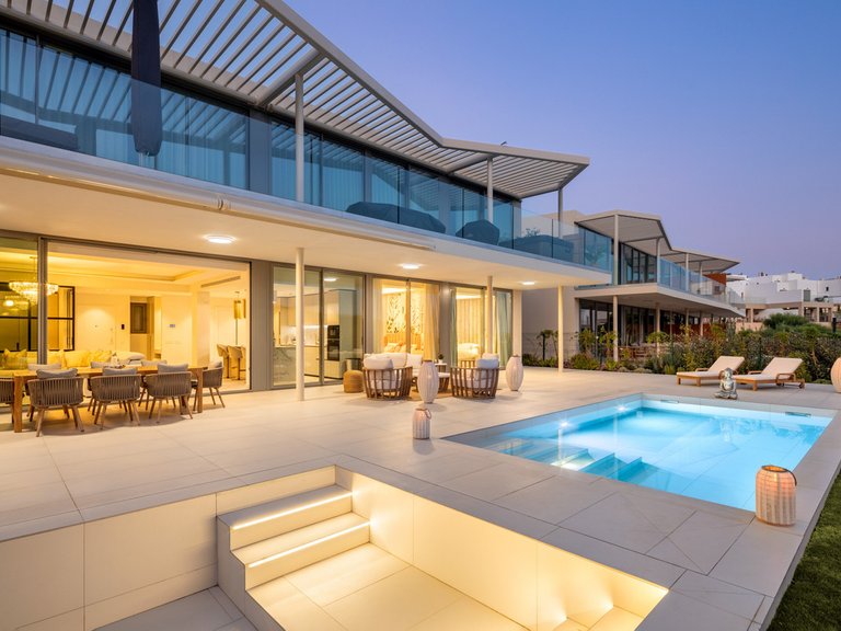 Apartment for Sale in Costa del Sol Benalmadena, Malaga 28