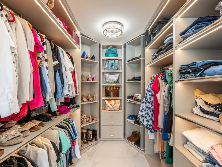 Apartment for Sale in Costa del Sol Benalmadena, Malaga 34