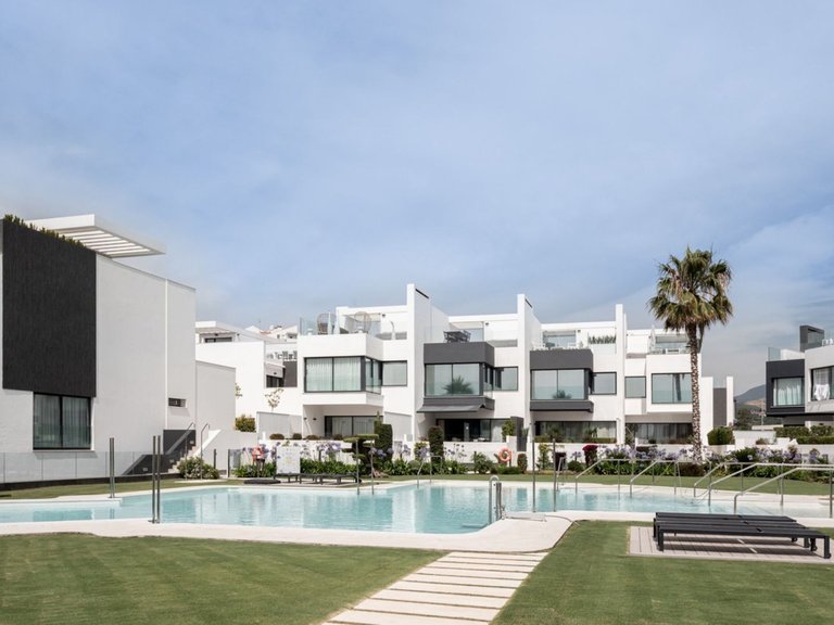 Villa for  in Estepona, Malaga 1