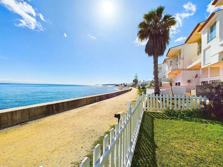Apartment for Sale in Estepona, Malaga 1
