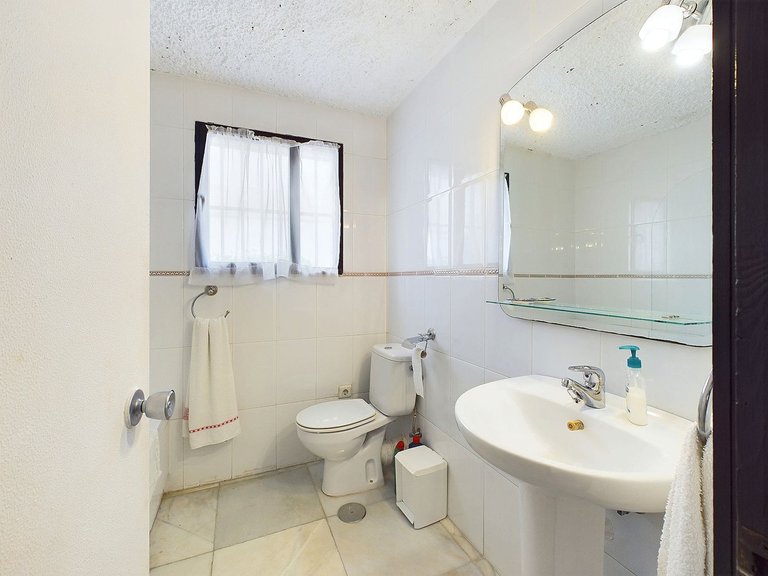 Apartment for Sale in Estepona, Malaga 32