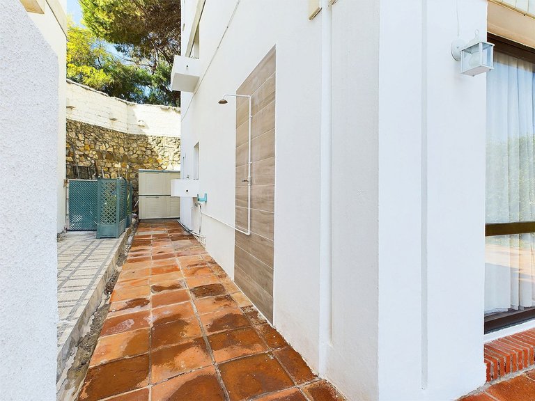 Apartment for Sale in Estepona, Malaga 38