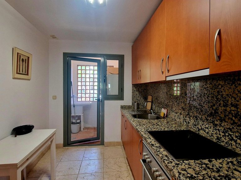 Apartment for Rent in Estepona, Malaga 11