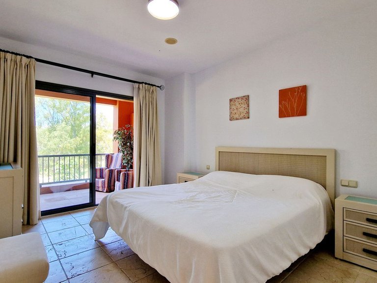 Apartment for Rent in Estepona, Malaga 16