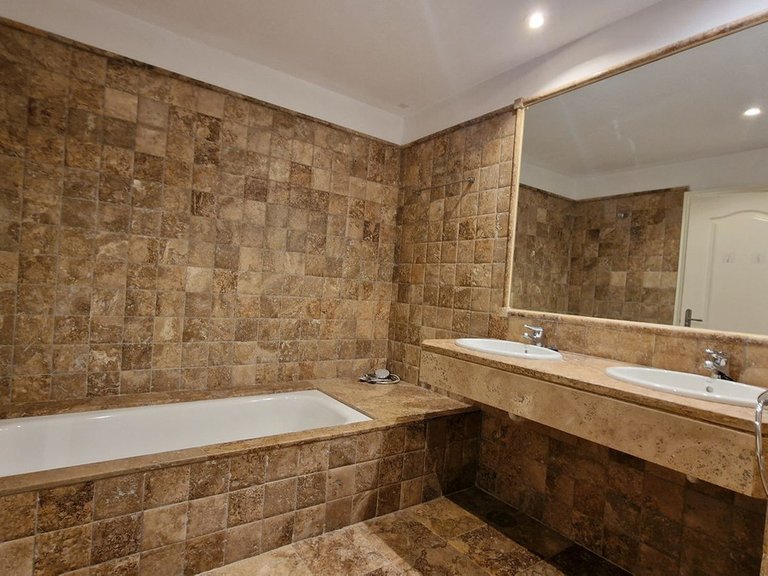 Apartment for Rent in Estepona, Malaga 21
