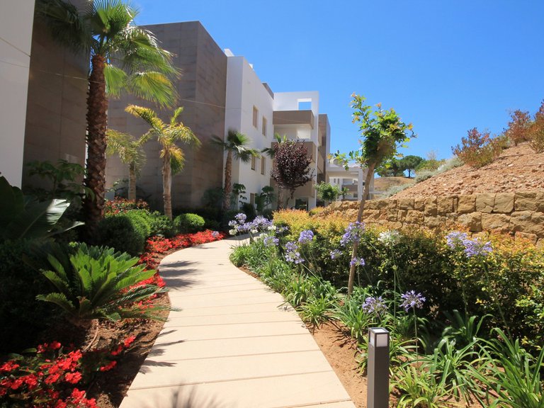 Apartment for Sale in La Cala Golf, Malaga 32