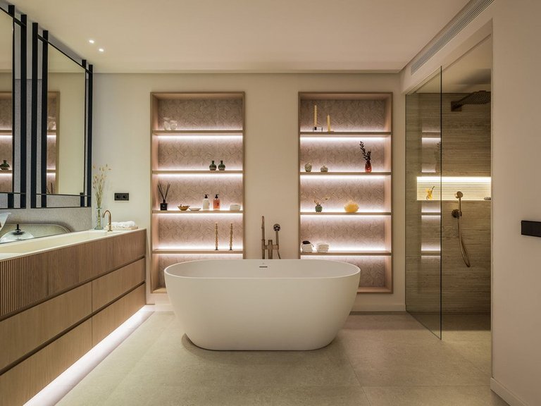 Villa for Sale in Marbella, Malaga 16