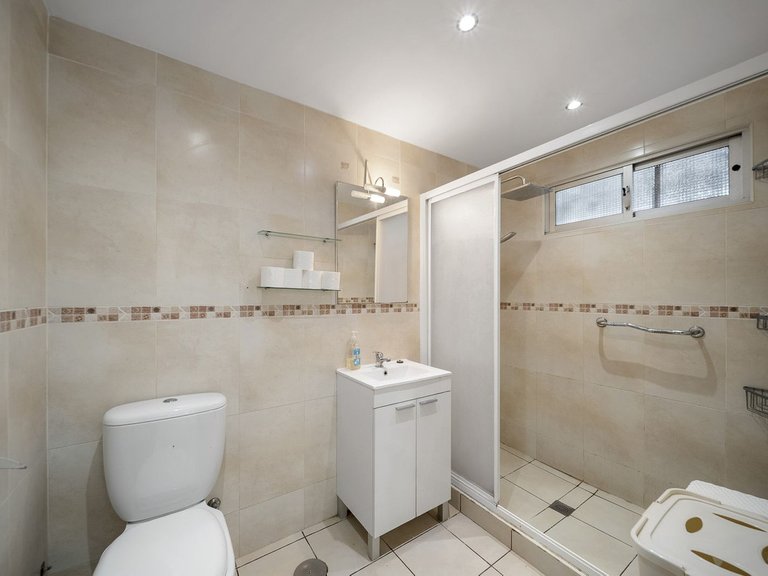 Apartment for Sale in Costa del Sol, Benalmadena Costa, Malaga 10