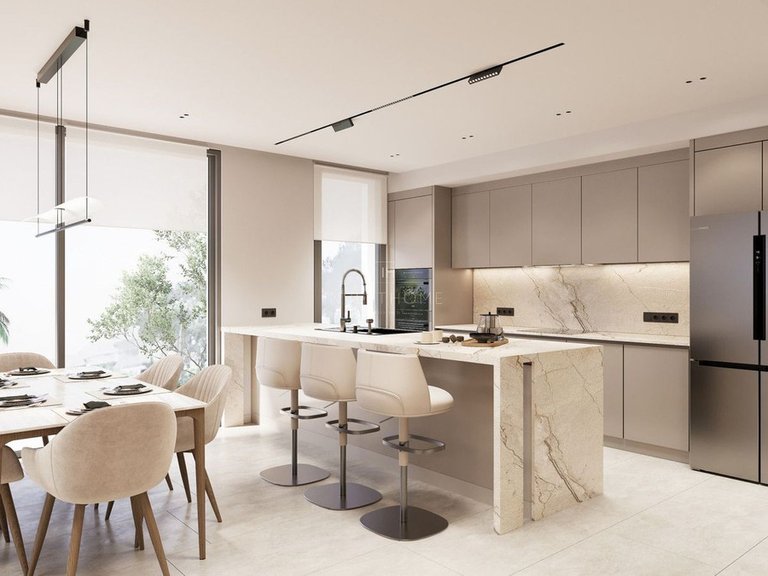 Apartment for Sale in New Golden Mile, Malaga 6