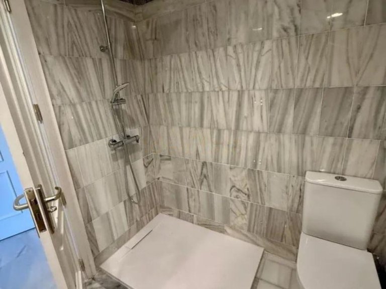 Apartment for Sale in Puerto Banús, Malaga 16