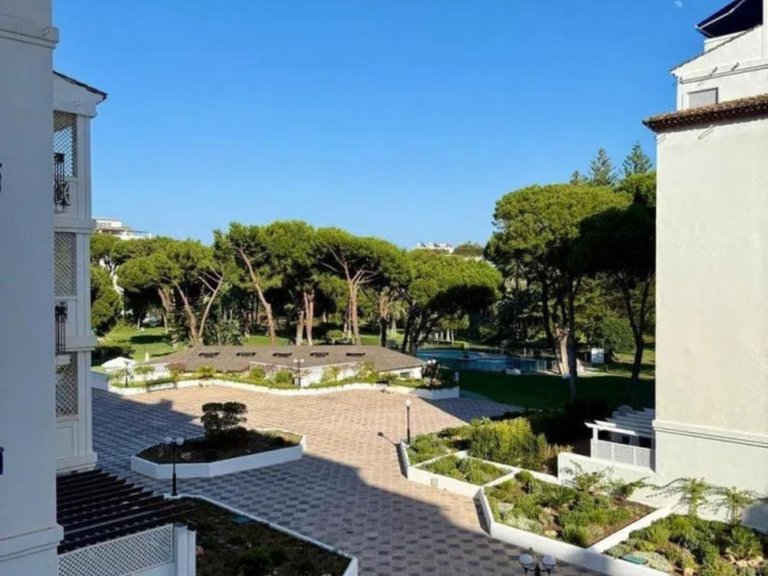 Apartment for Sale in Puerto Banús, Malaga 7