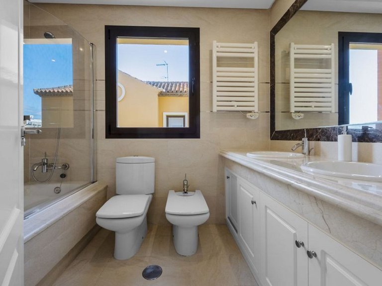 Town House for Sale in Costa del Sol Estepona, Malaga 23