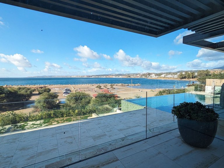 Apartment for Sale in Estepona, Malaga 1