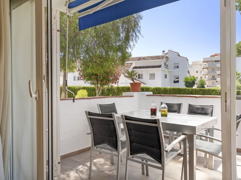 Apartment for Sale in Nueva Andalucía, Malaga 24